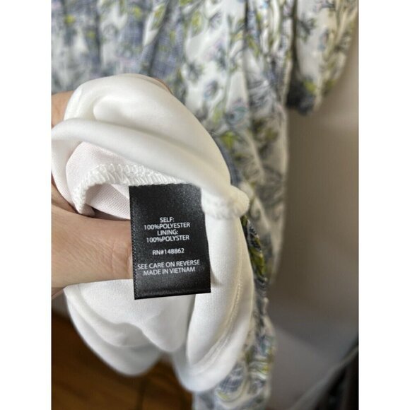 Torrid Mini Clip Dot Front Keyhole Dress White Long Sleeve Size 2 - Picture 4 of 9